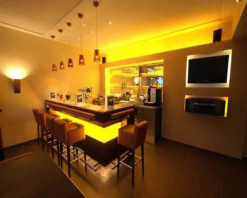 Air Wartburg Hotel 3*