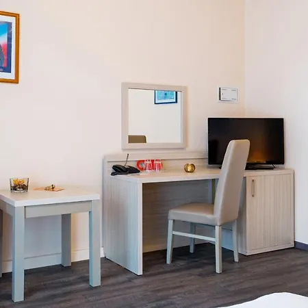 Hotel Air Wartburg 3*