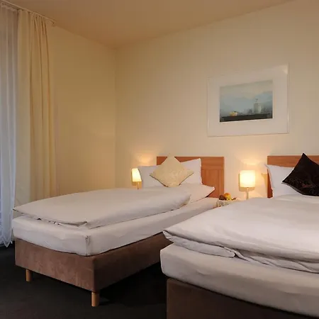 Air Wartburg Hotel Dusseldorf