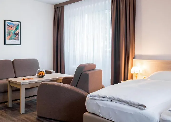 Air Wartburg 3* Düsseldorf